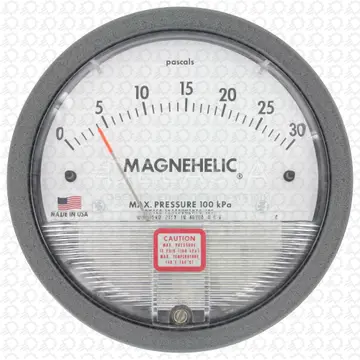 Pressure Gauge, 4 kPa, ±2% Accuracy, 1/8" FNPT, -6.67 °C to 48.9 °C